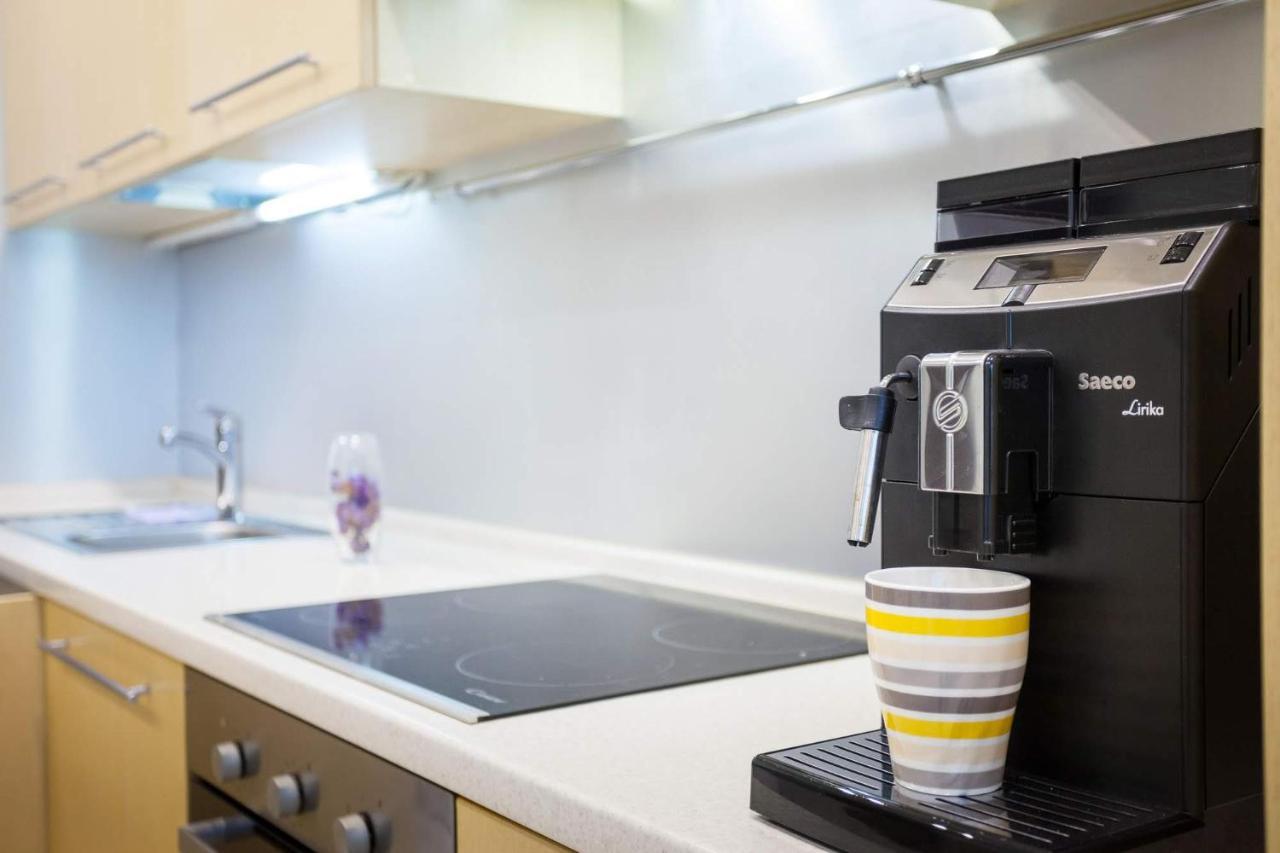 Navit Apartments With Breakfast, Near The Railway Station, The City Center And The Park キエフ エクステリア 写真